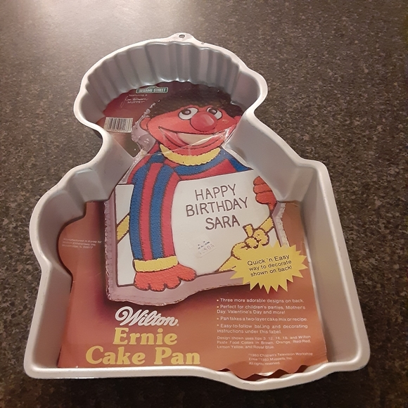 Vintage 1983 Wilton Sesame Street Ernie Cake Pan - Picture 1 of 14
